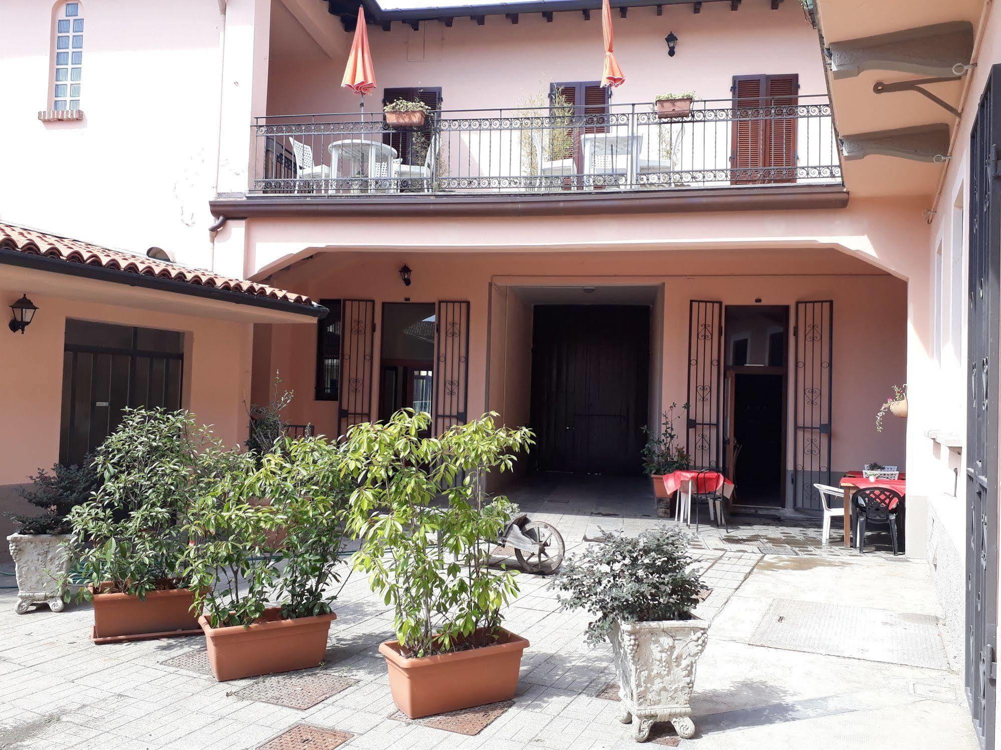 Hotel La Corte Del Poeta Buscate Exteriér fotografie